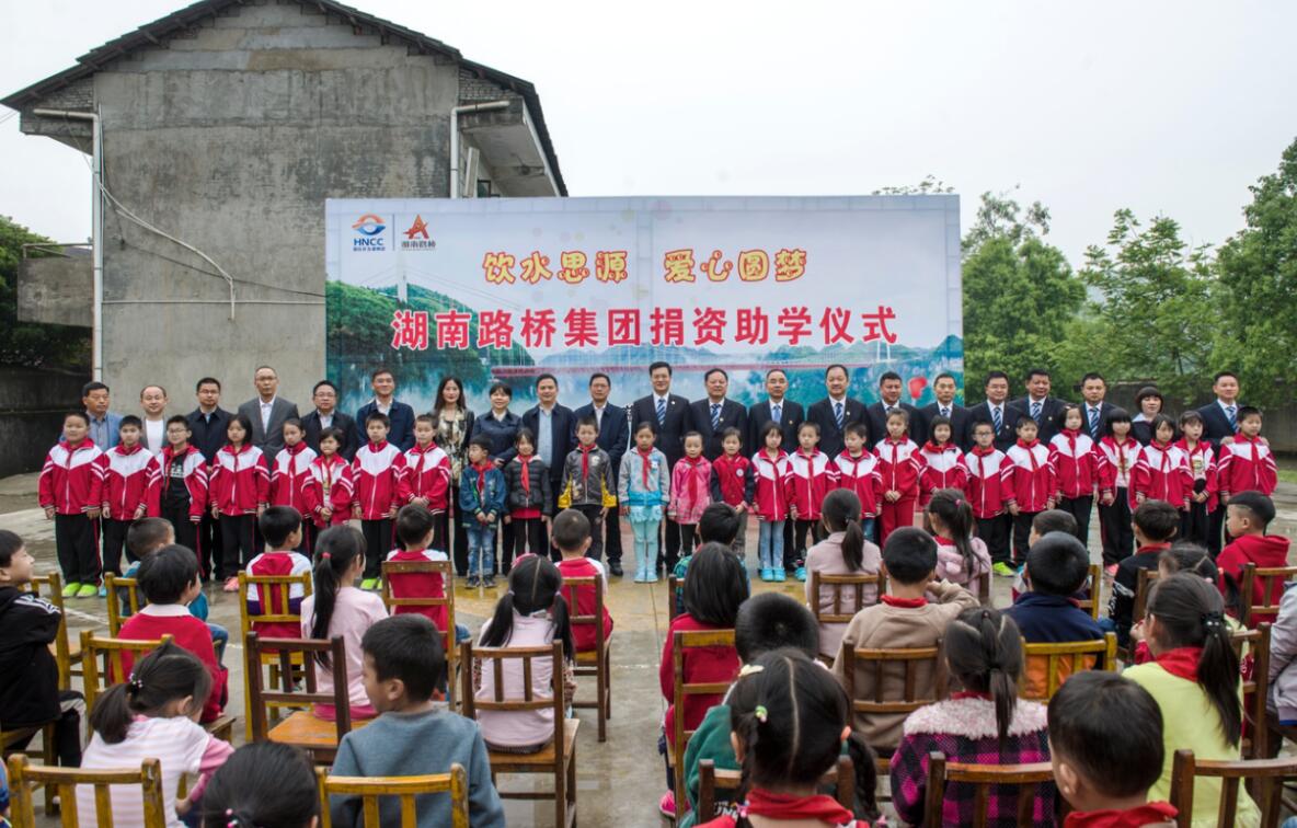 Z6¡¤×ðÁú¿Ê±¡¸Öйú¡¹¹Ù·½ÍøÕ¾