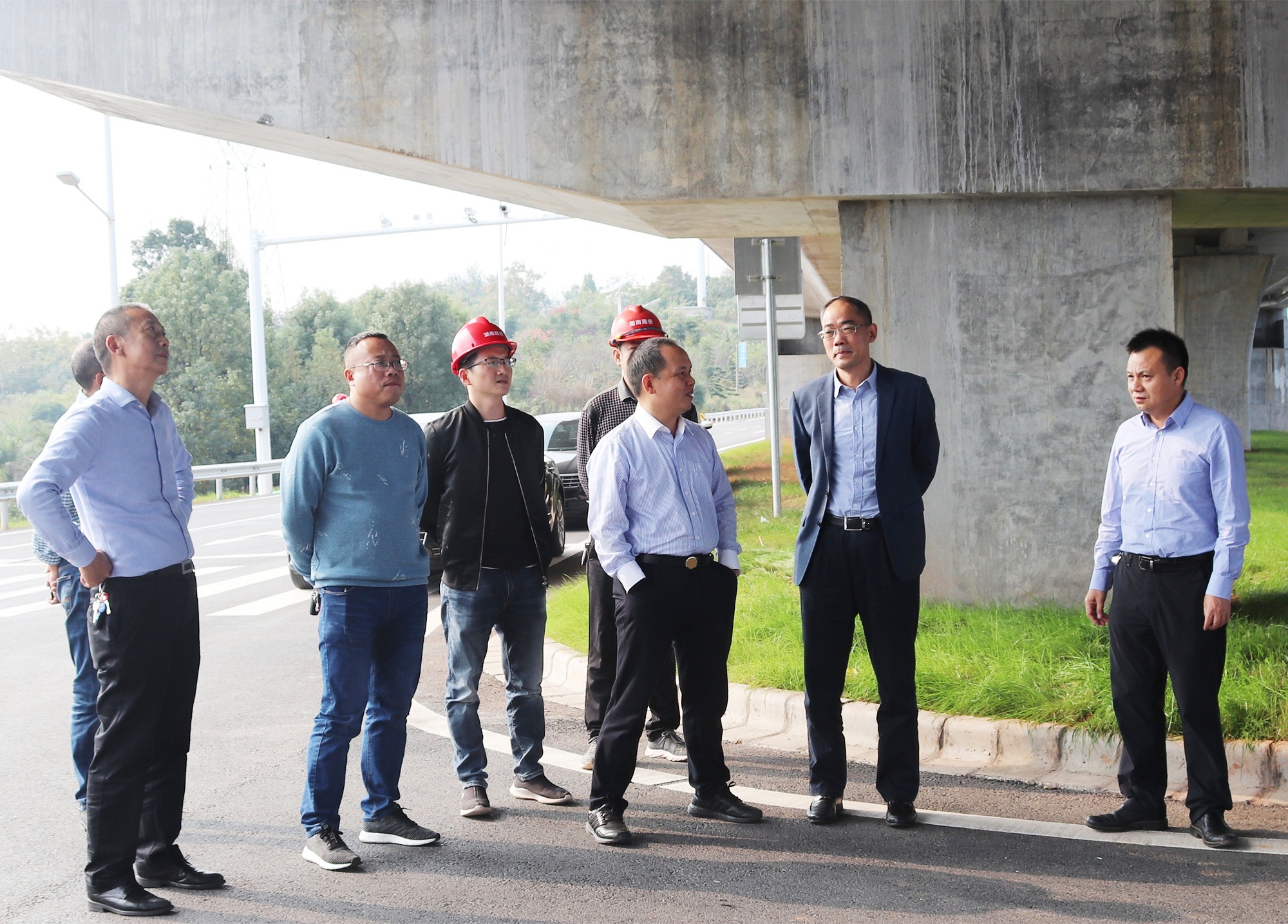 20201019598141.jpg 胡建华督查集团三干项目_副本.jpg