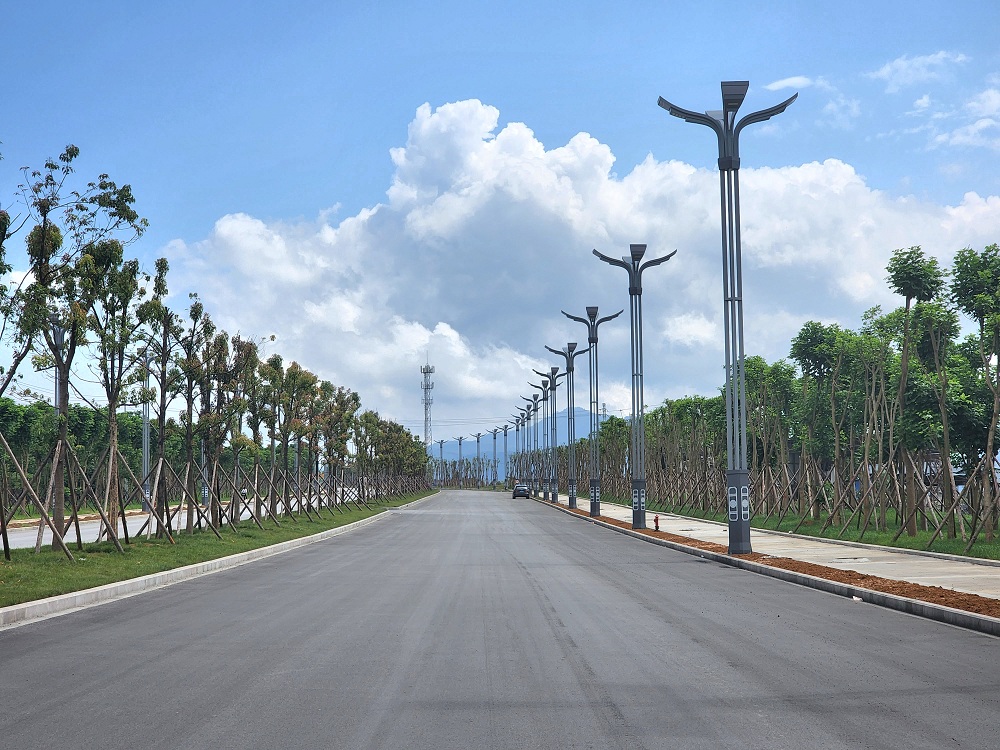 20220712146178.jpg 中和东路左幅路面.jpg